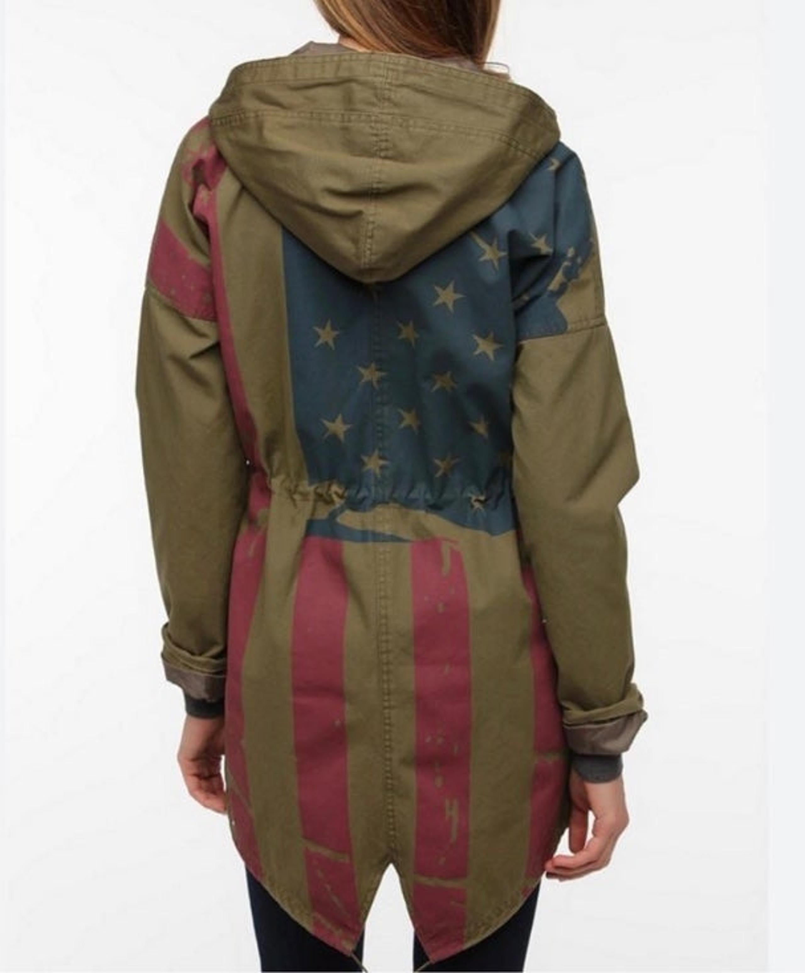 BDG Urban Outfitters Green Utility Army Jacket w/flag on the back Sz Small NWOT