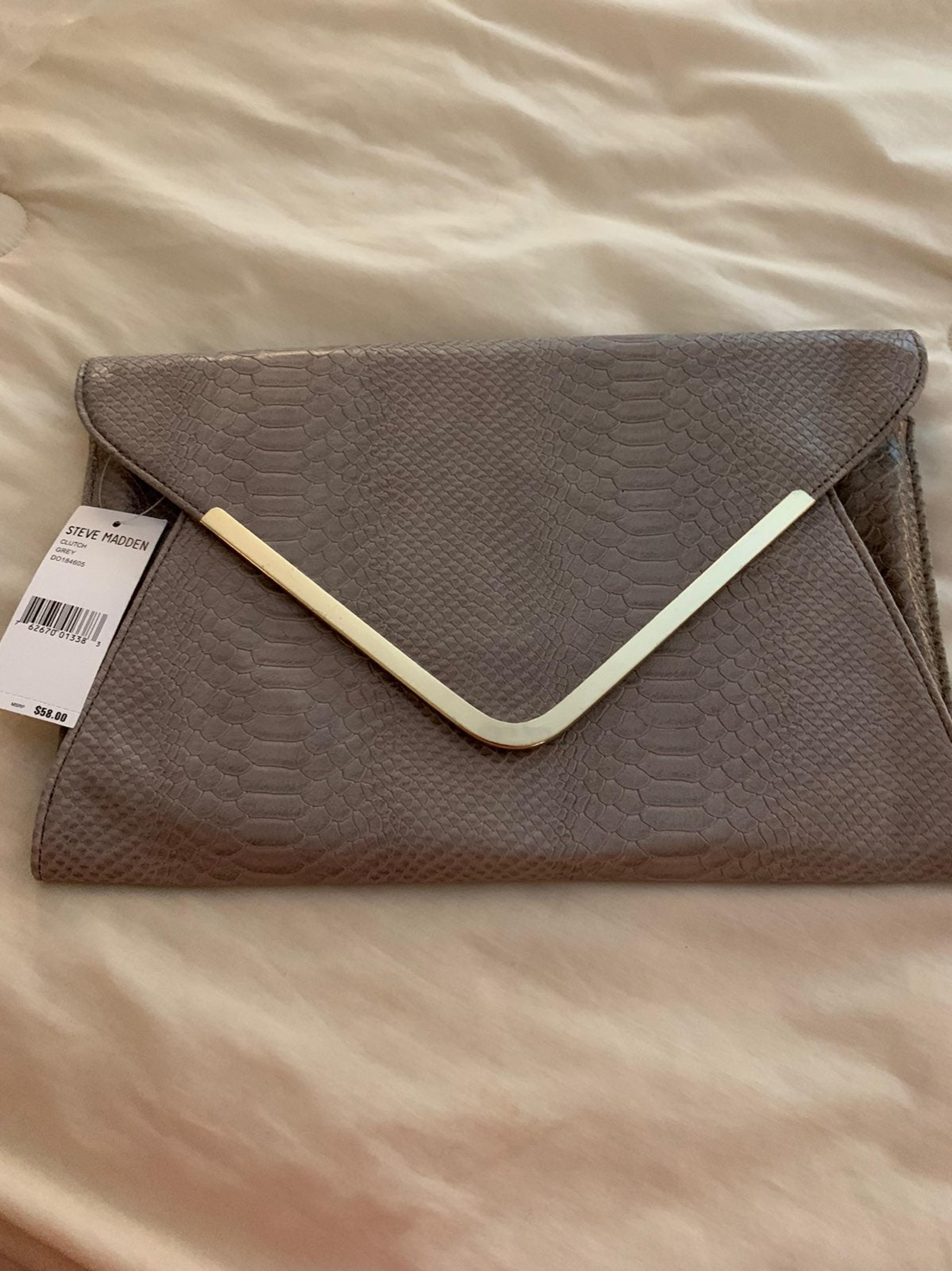 Gray Steve Madden envelope purse