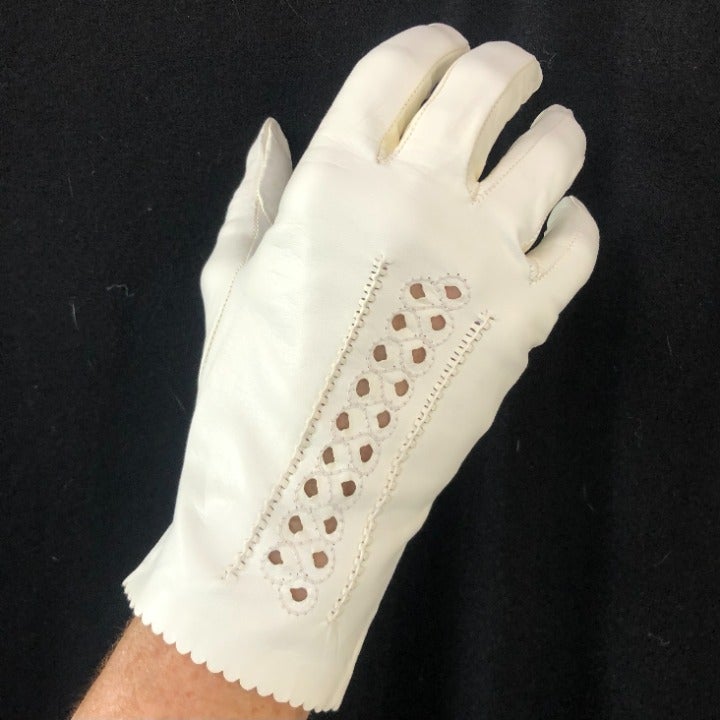 Martelli Italian Gloves, Bone White, Size 8, Handcrafted Kid Leather, Unlined