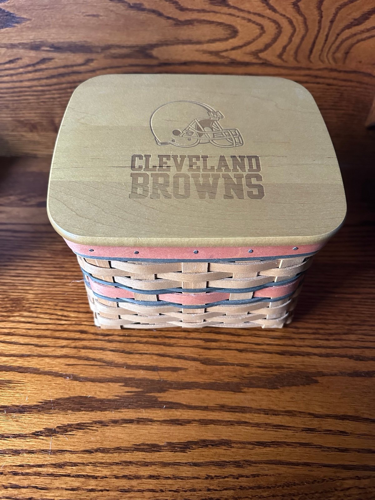 Cleveland Browns signed Longaberger TV Time Basket, Protector with Lid and tags.