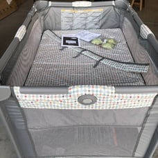 Graco Pack n Play - Pasadena