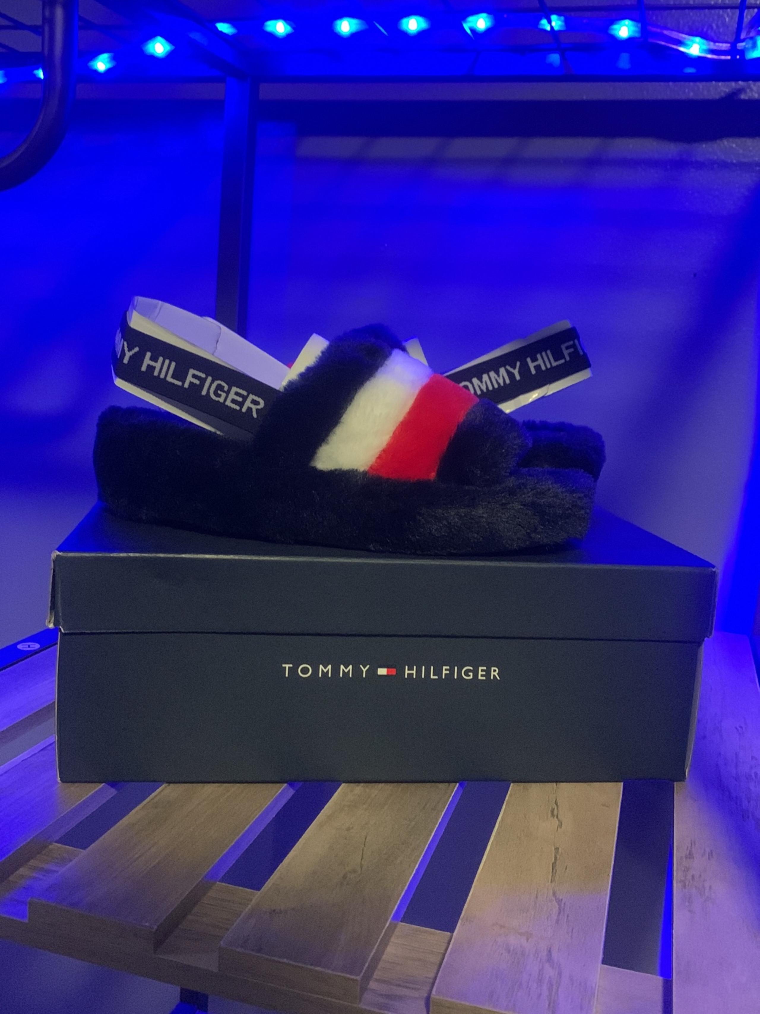 Tommy Hilfiger Women's Blue Laydown Faux Fur Slingback Slippers Size 6