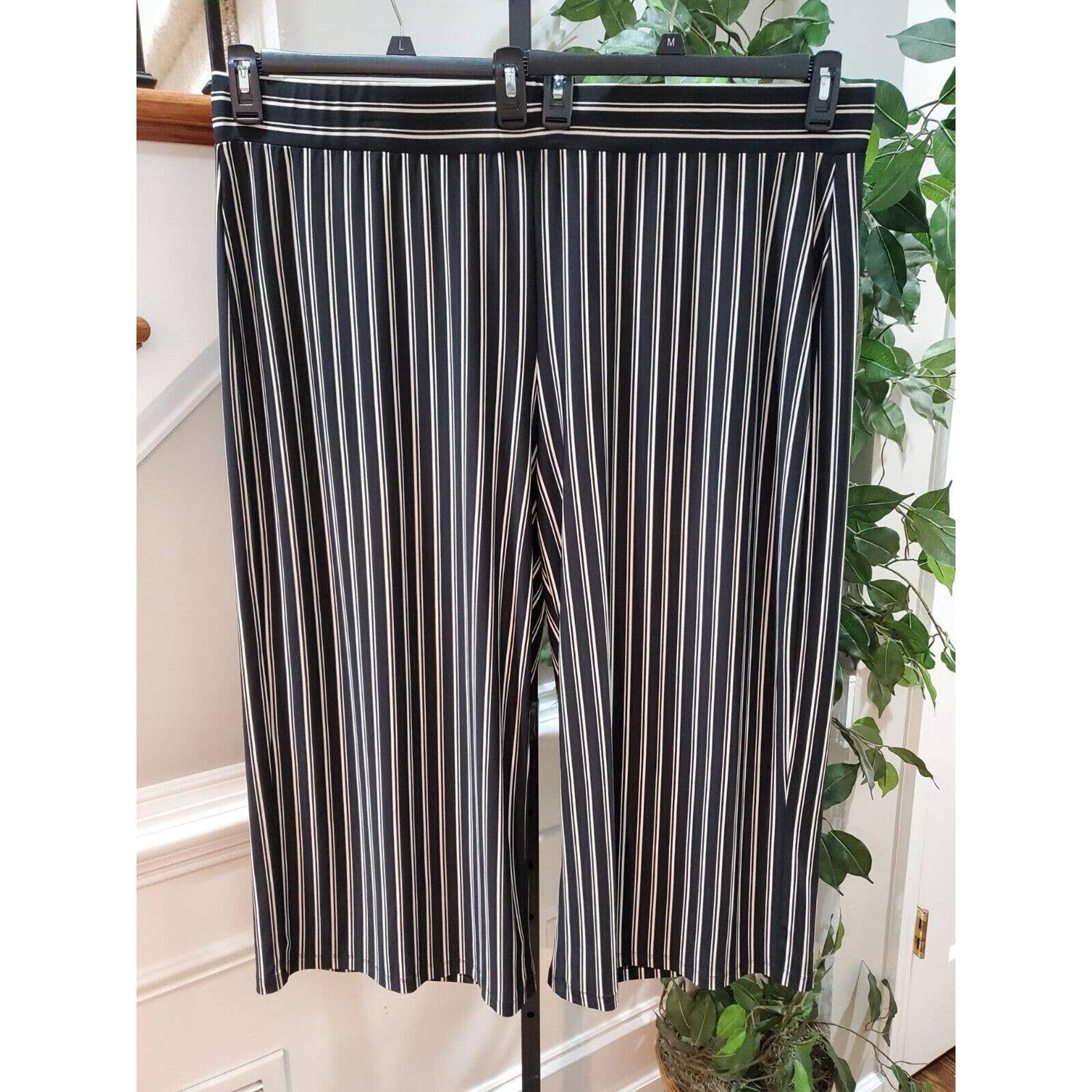 Chaps Women's Black White Polyester Straight Leg Pull On Capri Pant Size 2XL