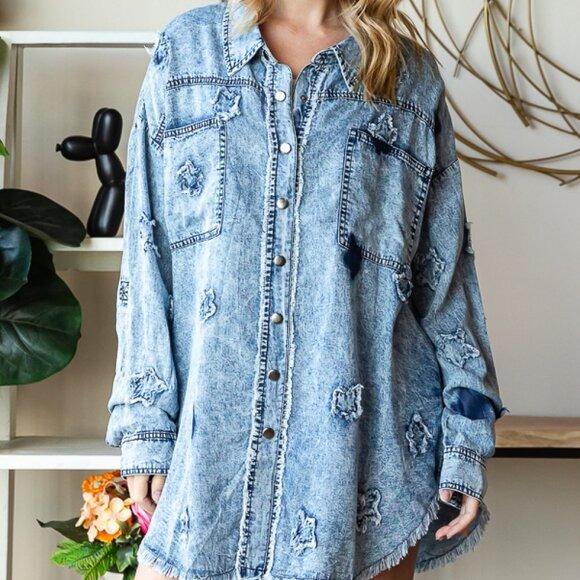 Oli & Hali Denim Mineral Wash Tencel Star Embroidered Relaxed Western Top Size