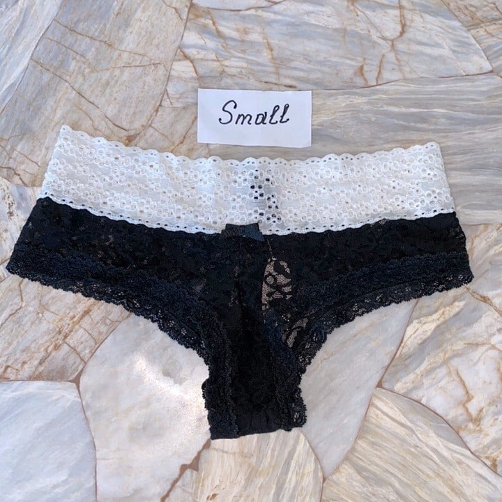 VS The Lacie Black White Lace Small Panty rare