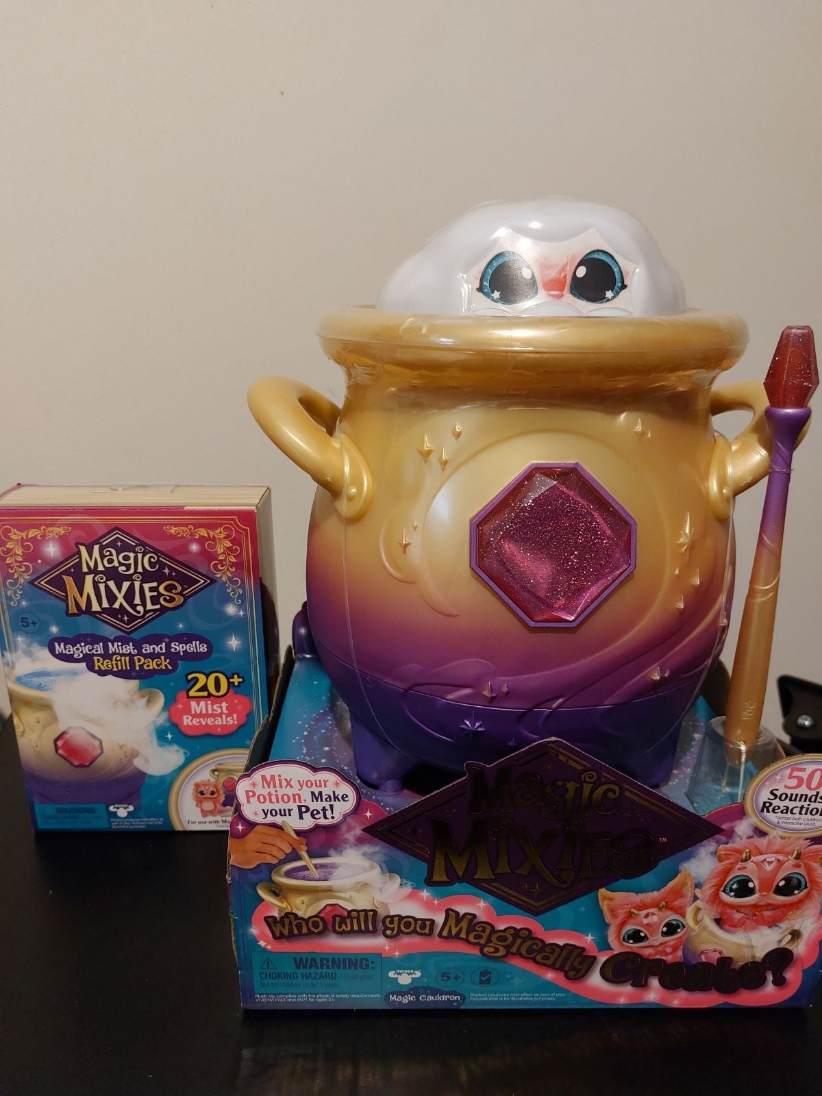Magic MIxies PINK and refill pack