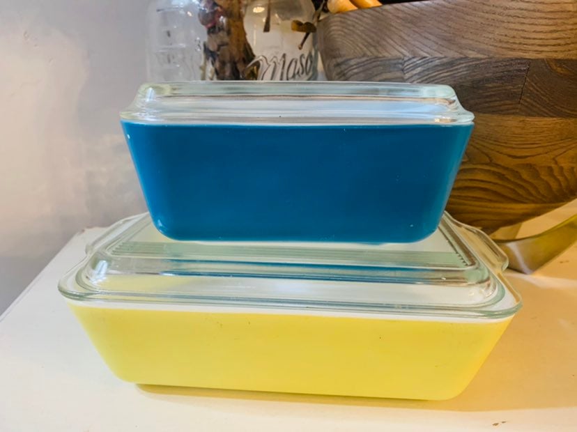 Pyrex Vintage Refrigerator Dishes 502-B and 503 both with Glass Lids