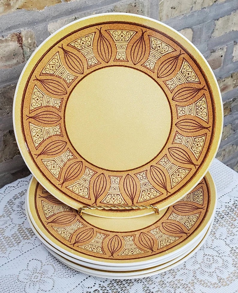 6 Vintage Taylor Smith & Taylor Taylorstone Honey Gold Dinner Plates