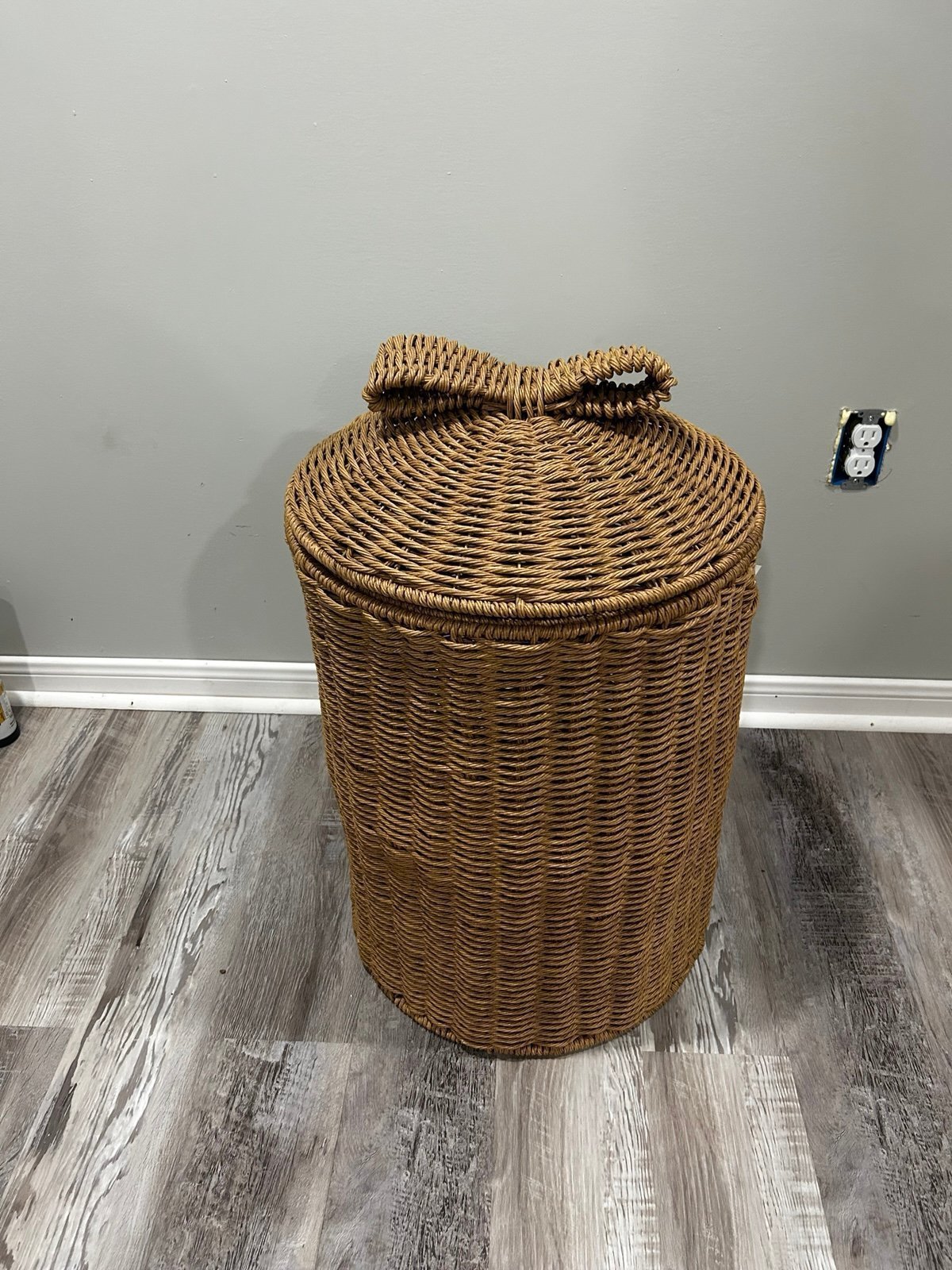 Brown bow Basket
