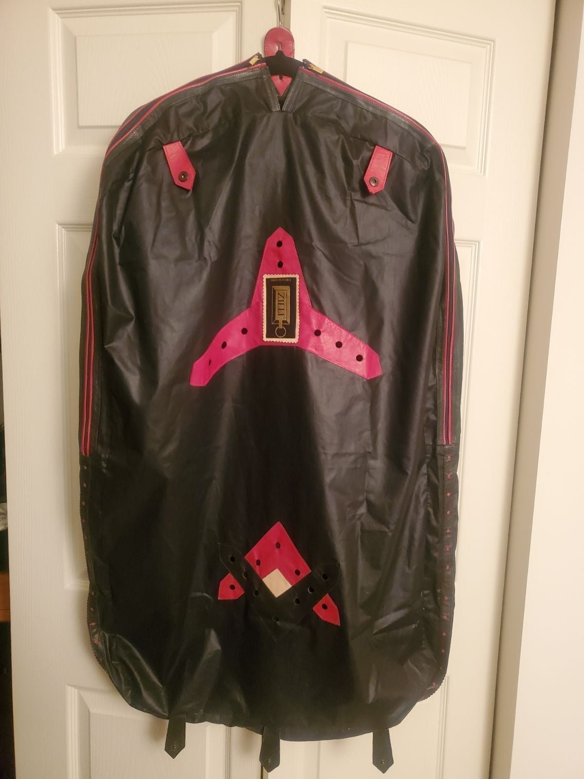 Zilli Garment Travel Bag Black & Red New Retail @600