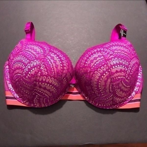 Victoria’s Secret Very Sexy Push Up Padded Bra 32DDD