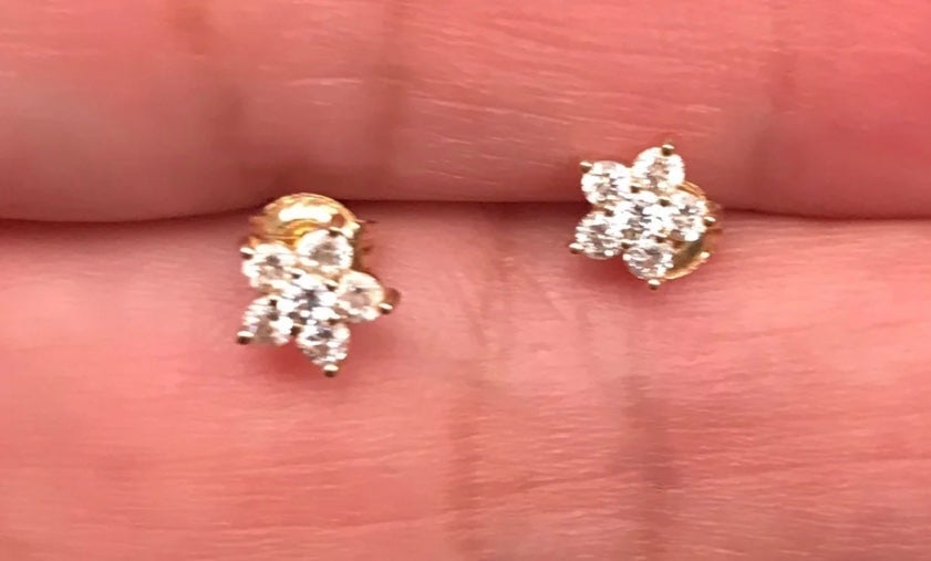 14k Gold Stud