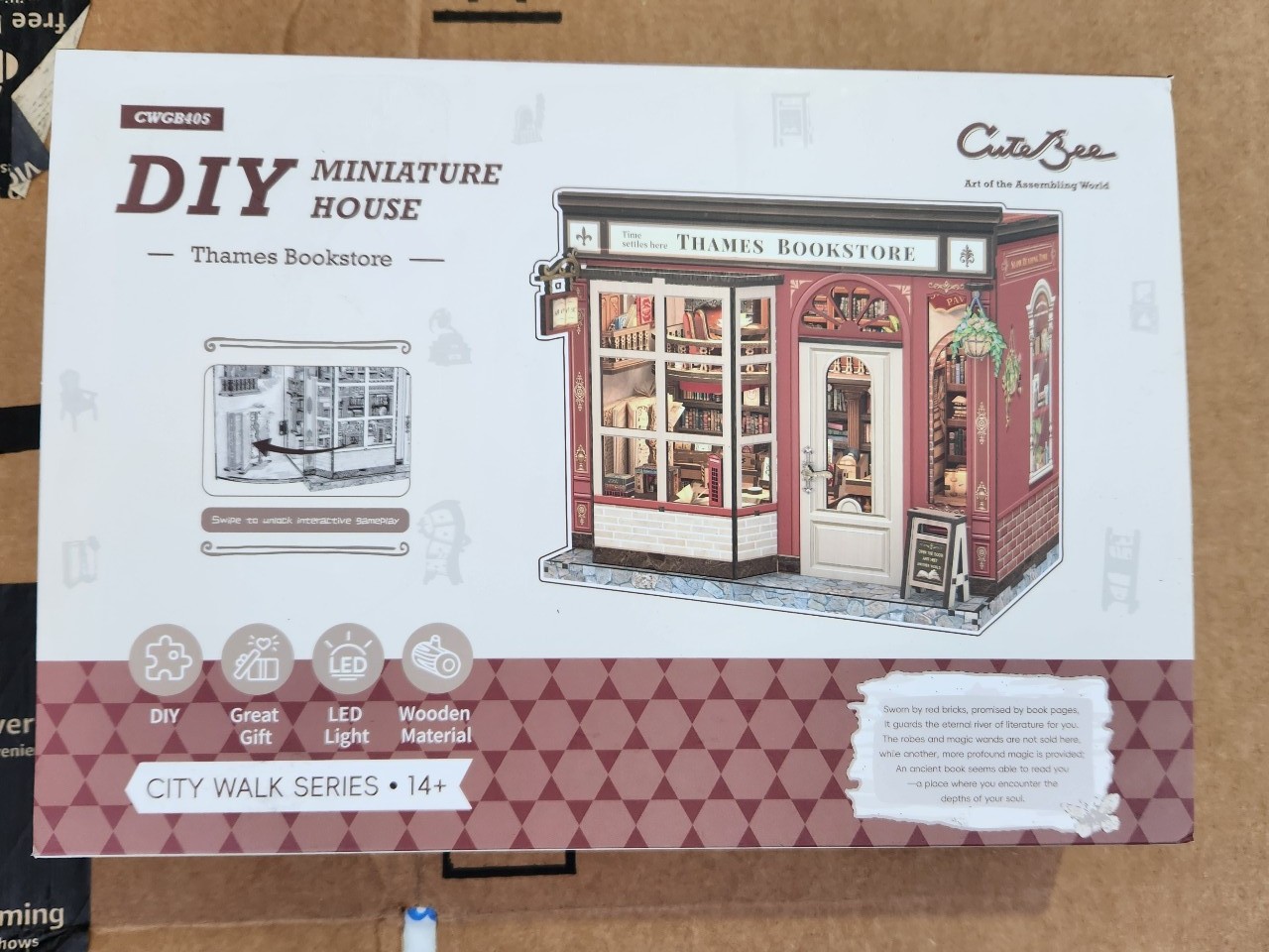 CUTEBEE Booknook Kit: Thames Bookstore