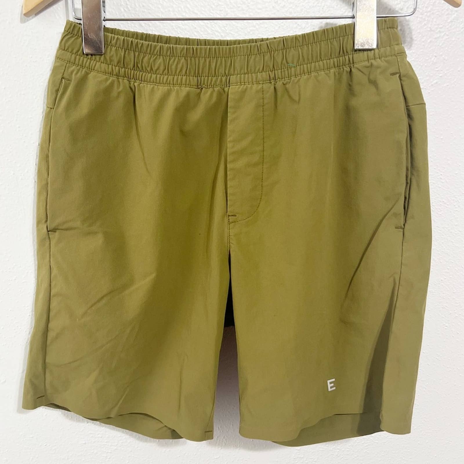 Everlane men’s shorts size small olive green
