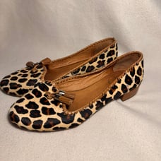 Jack Rogers Haircalf Leopard Loafers Gabrielle Tassels Flats Womens size 7.5M