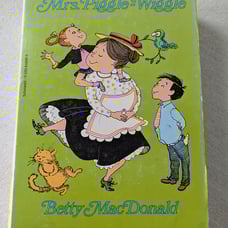Mrs. Piggle-Wiggle Box Set 4 Books Betty MacDonald 1987 Scholastic 0590648985