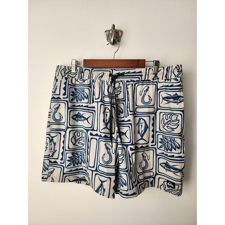 Quiksilver white blue Polynesian print amphibian boardshorts XL