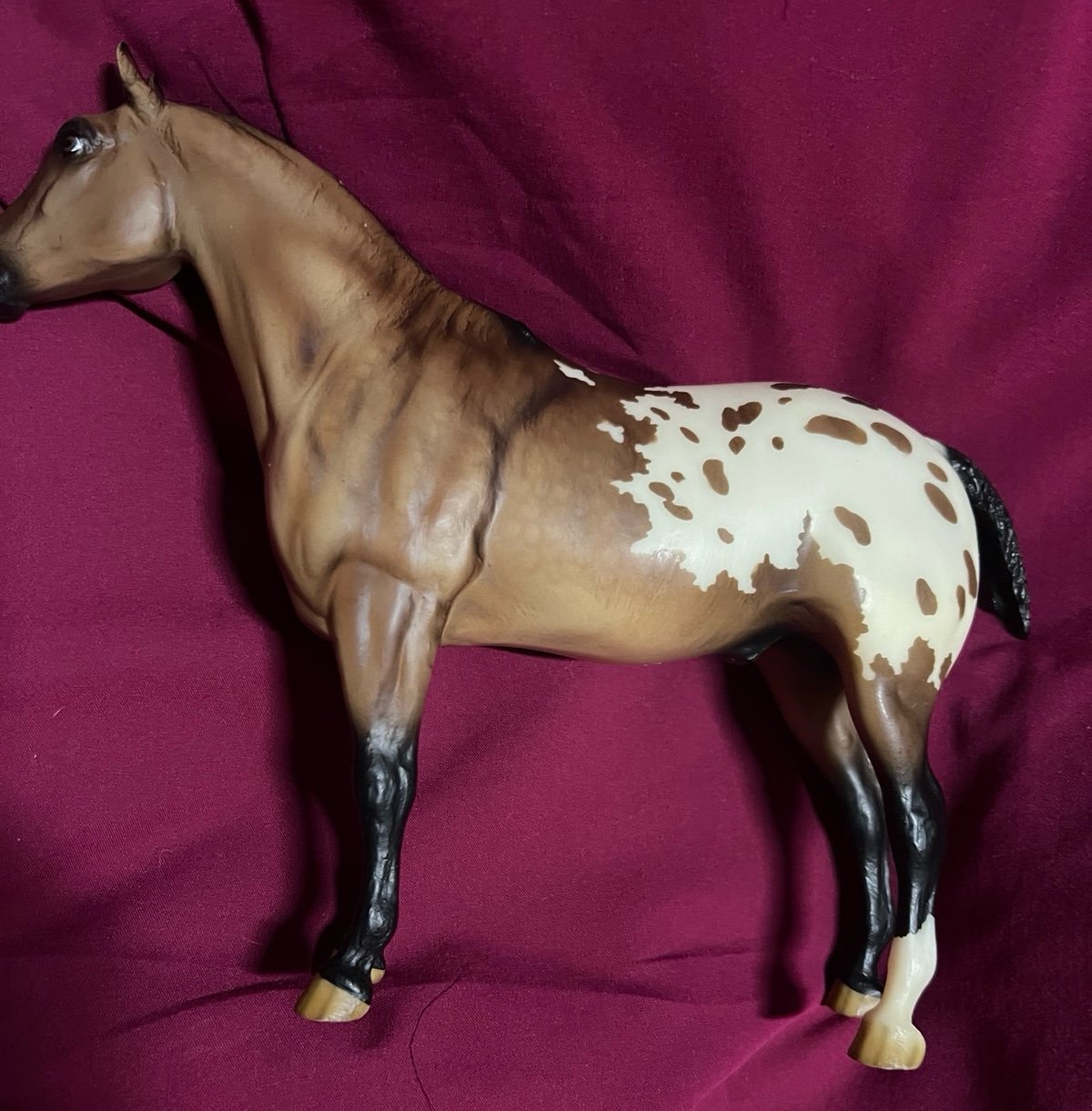 Breyer Indian Pony with feathers 1706 model