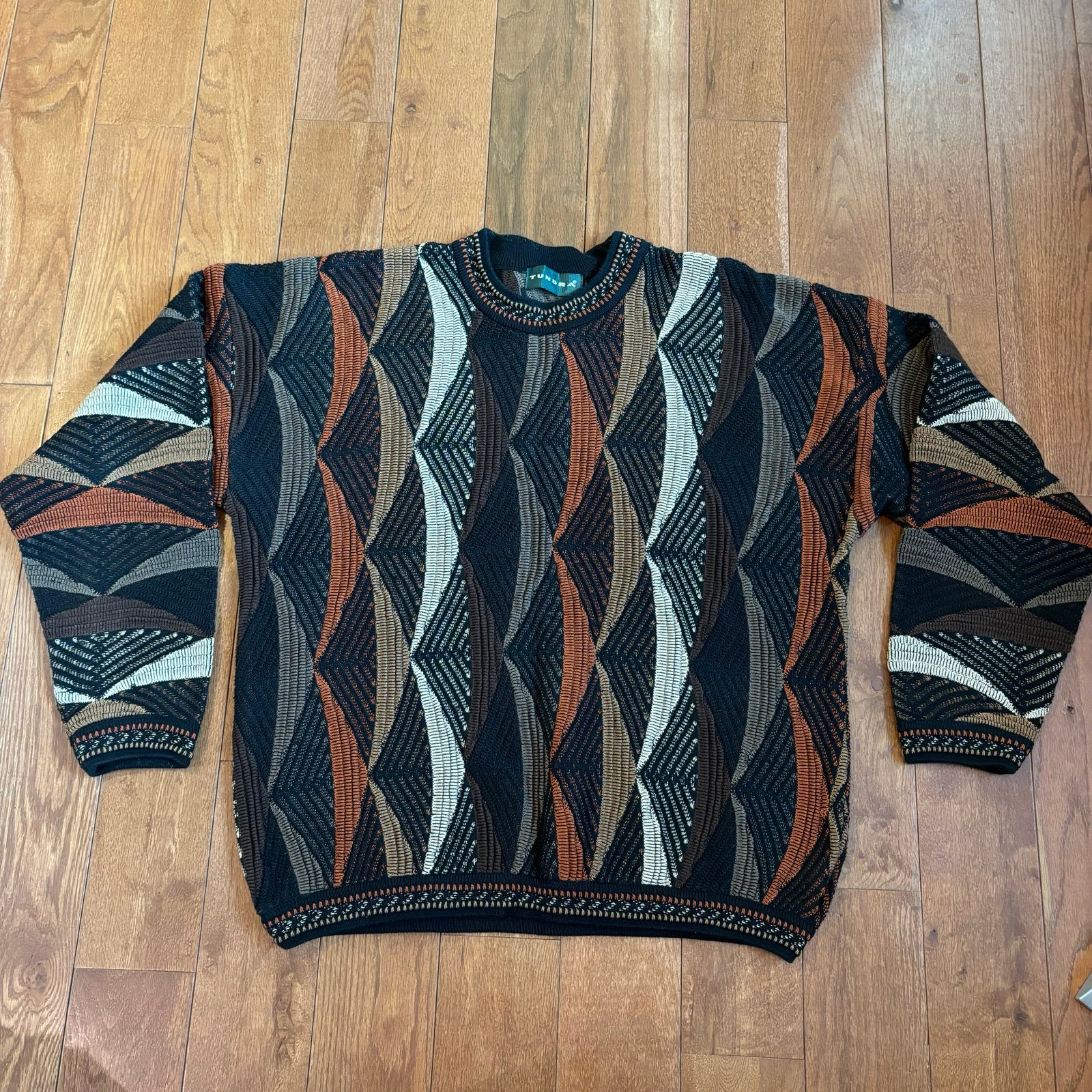 Vintage Mens Tundra Canada 90’s Coogi Style 3d Knit Sweater Black Brown sz L