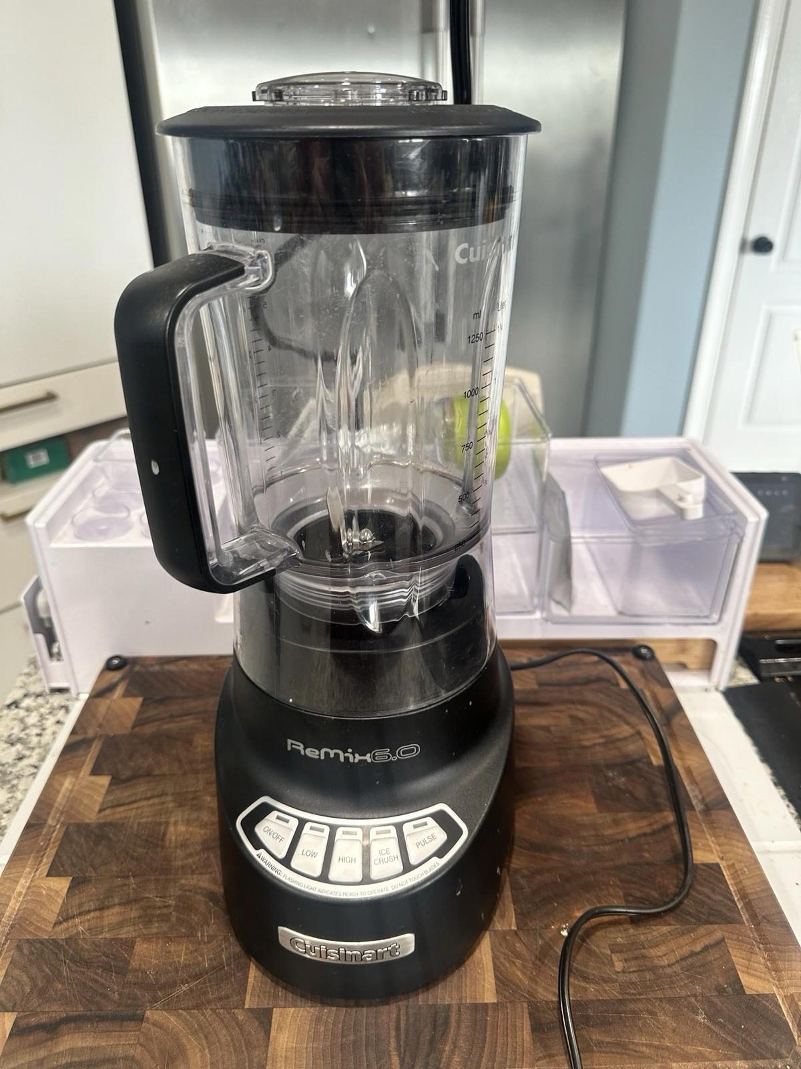 Cuisinart Remix 6.0 600W Blender Black NJ 08520