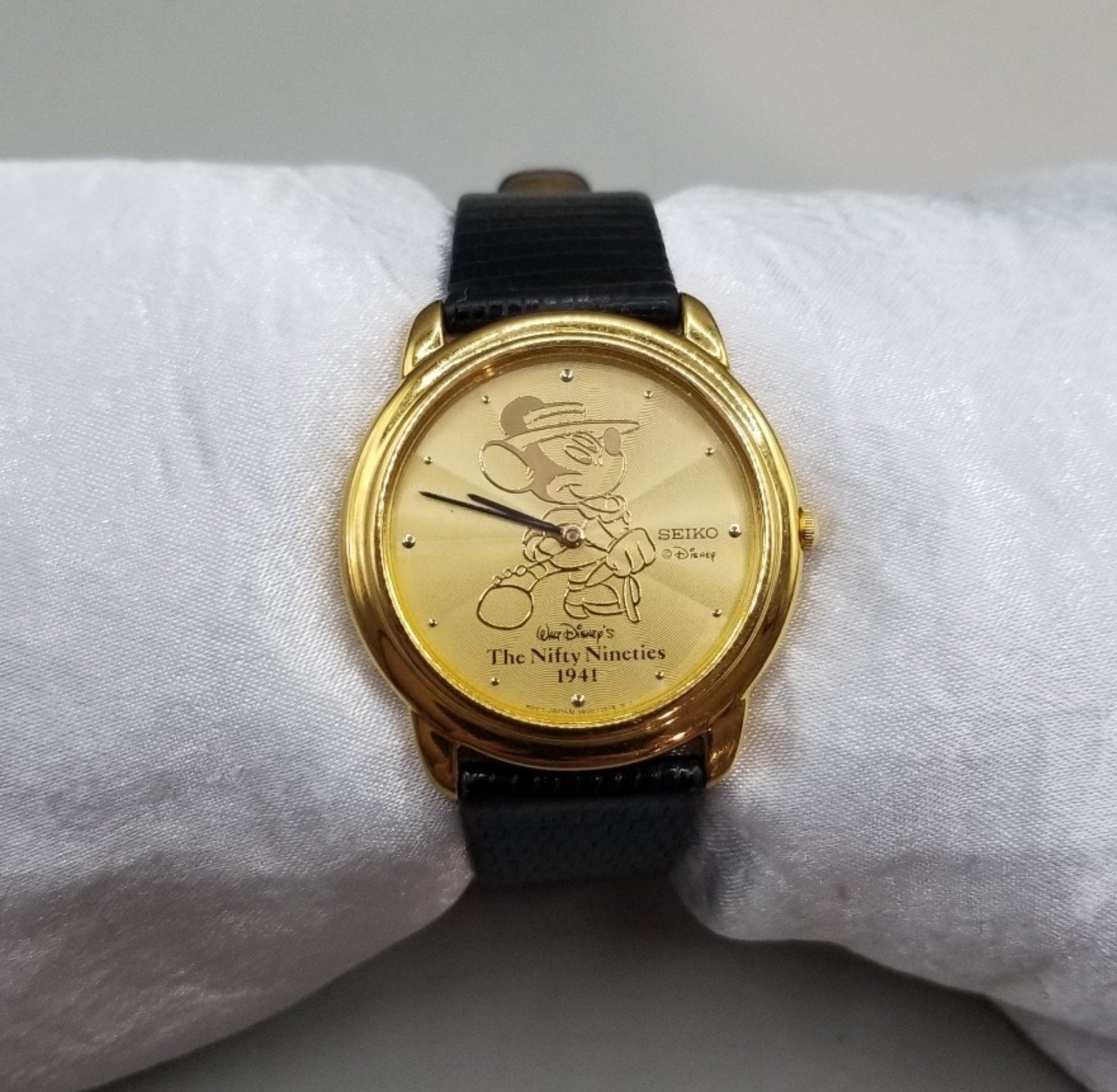 Mickey Mouse The Nifty Nineties 1941 Quartz Analog Watch # 0379/5000 Seiko