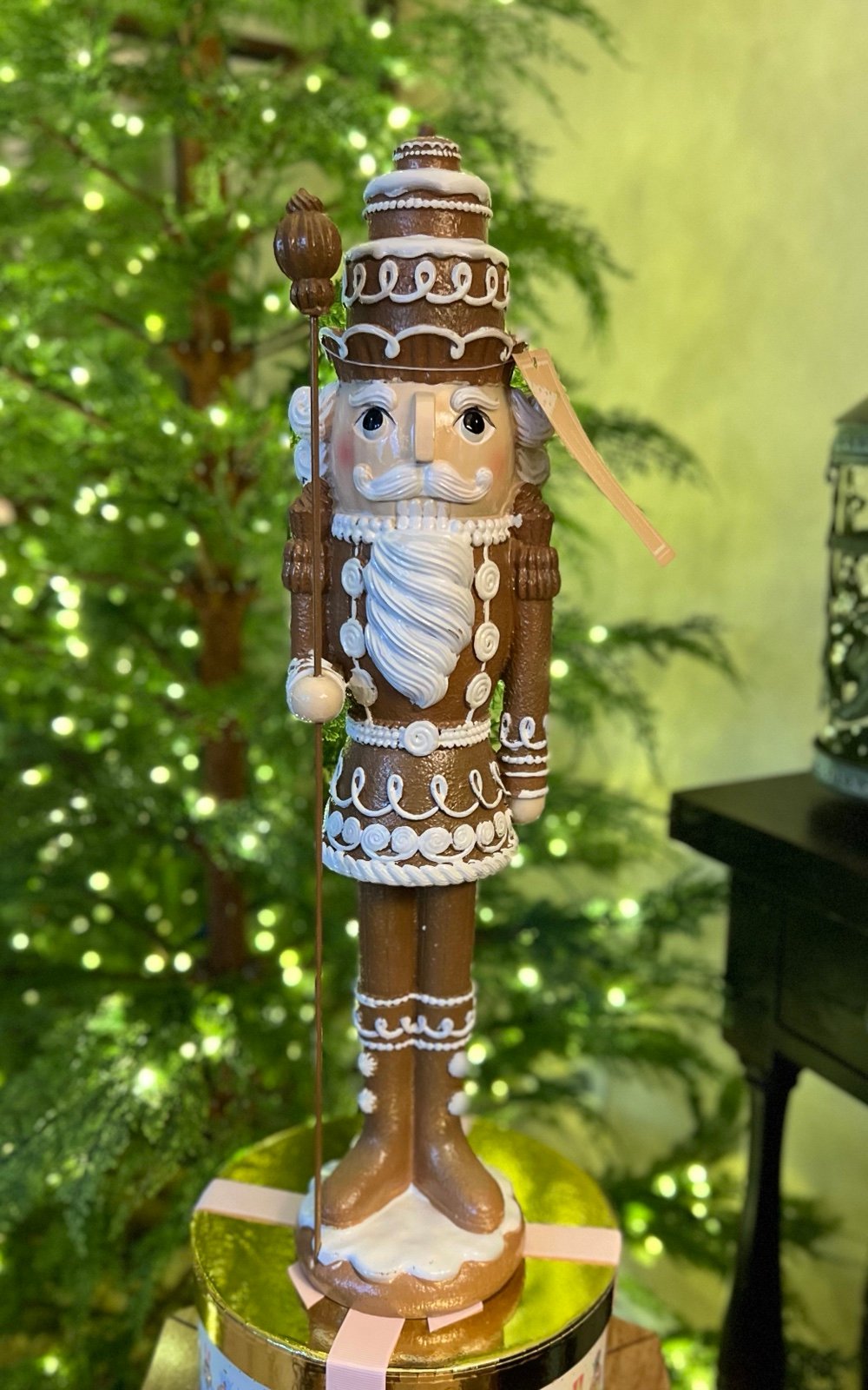 New 2024 20” Cupcakes and Cashmere Gingerbread Nutcracker