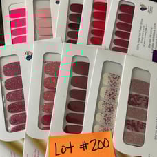 Colorcolorstreet nail strips (Reds & Pinks)