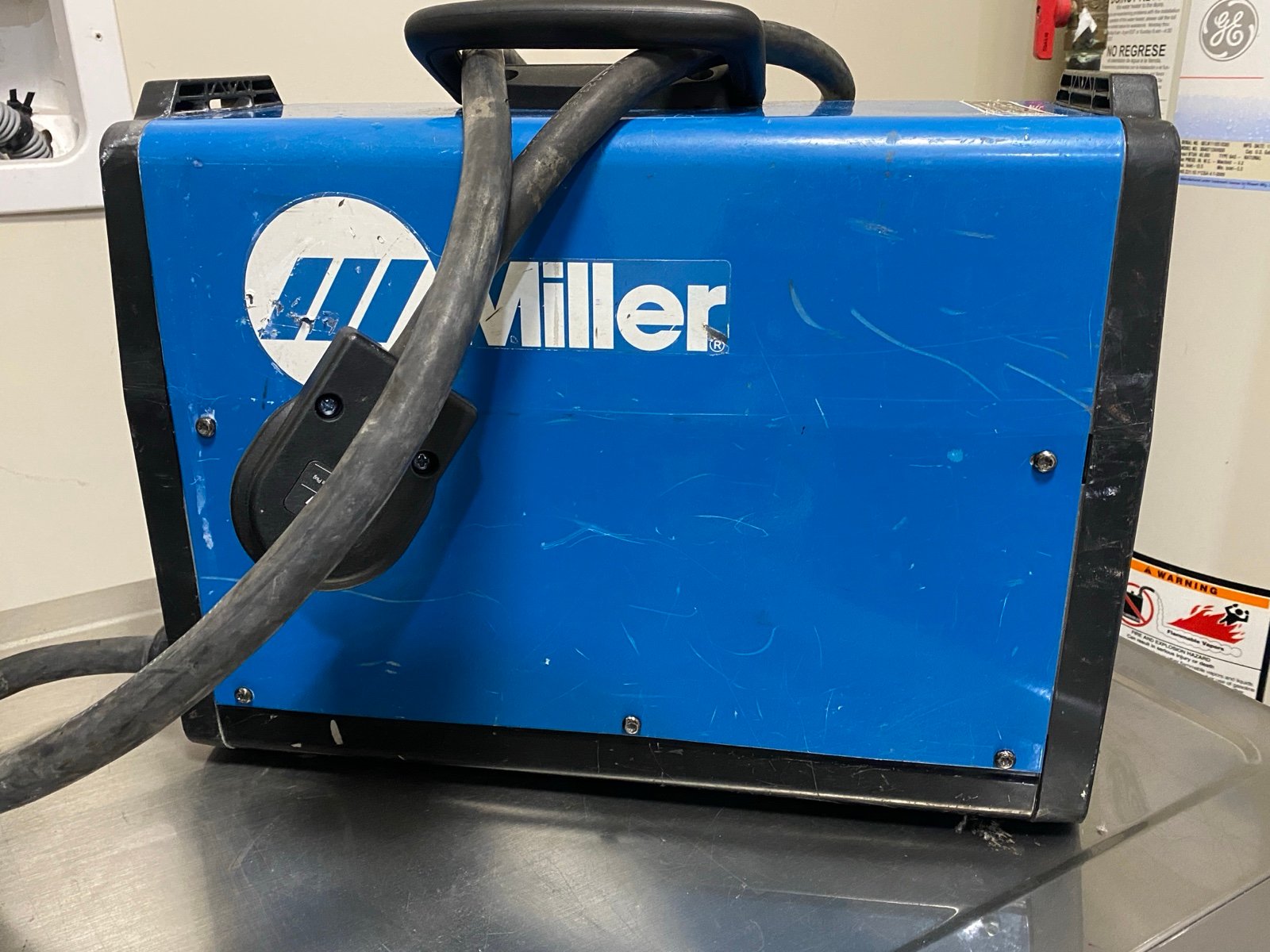 Miller CST 280 - detail
