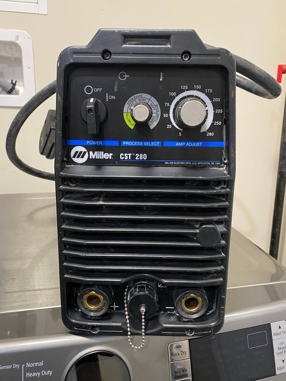 Miller CST 280 - detail