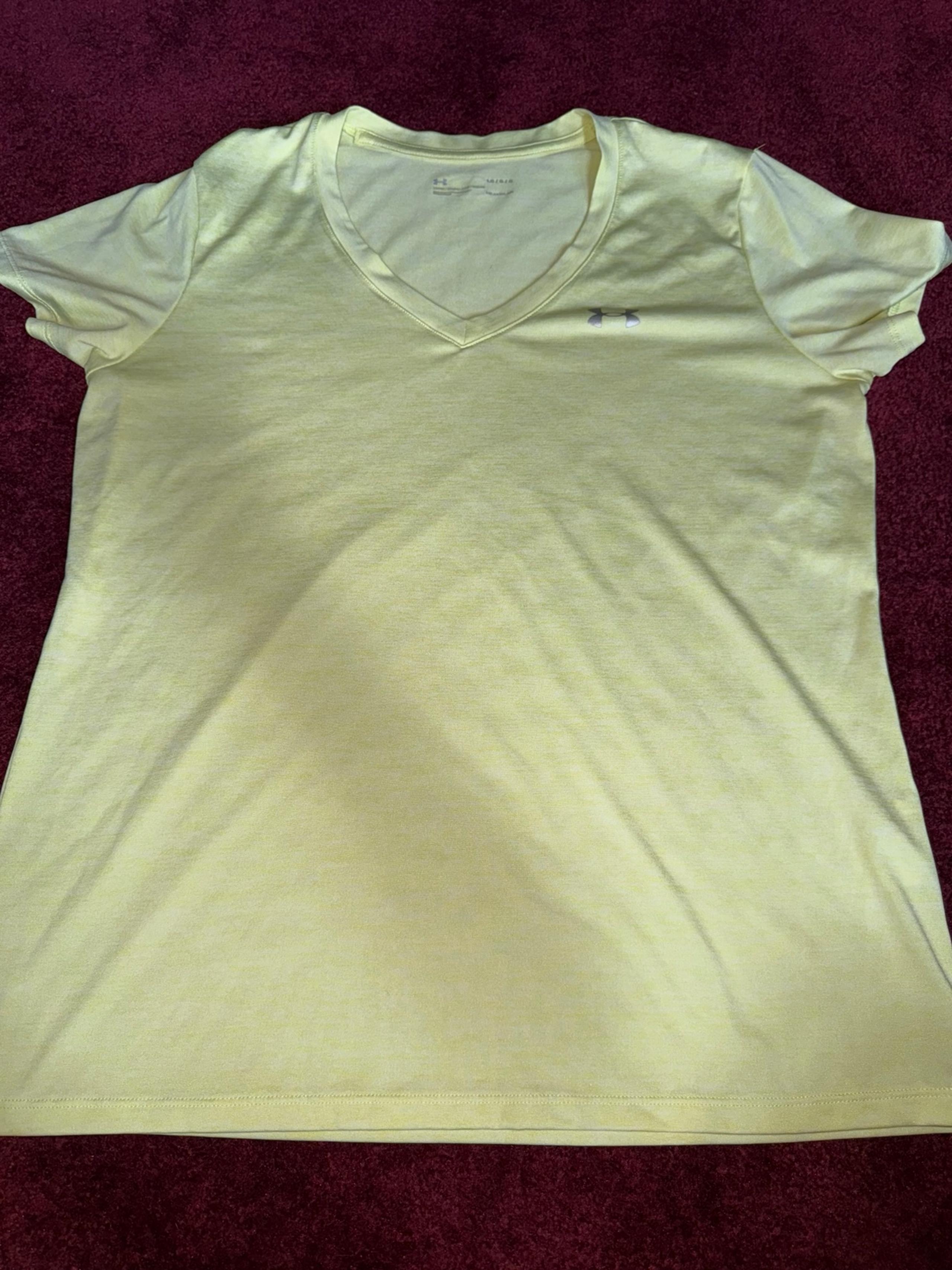 Under Armour women’s large v neck yellow athletic shirt top