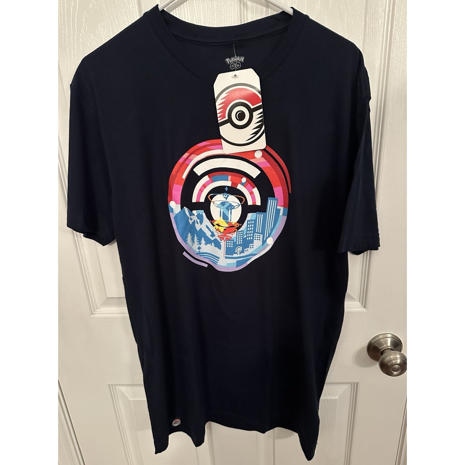 NWT Pokémon Center Pokémon Go Fest 2021 Navy Blue T-Shirt Large
