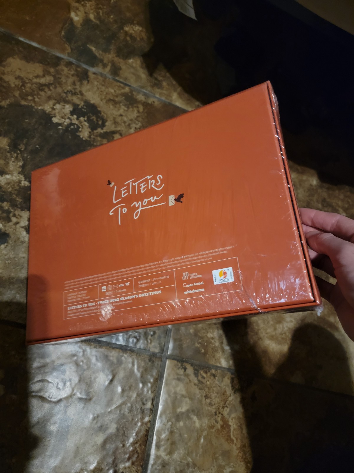 TWICE 2022 SEASON'S GREETINGS
