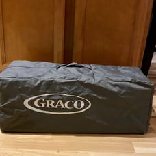 Graco Pack n play BNWT Animals w/free gift