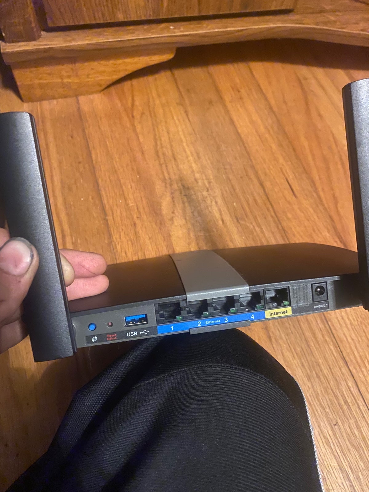 LINKSYS Router
