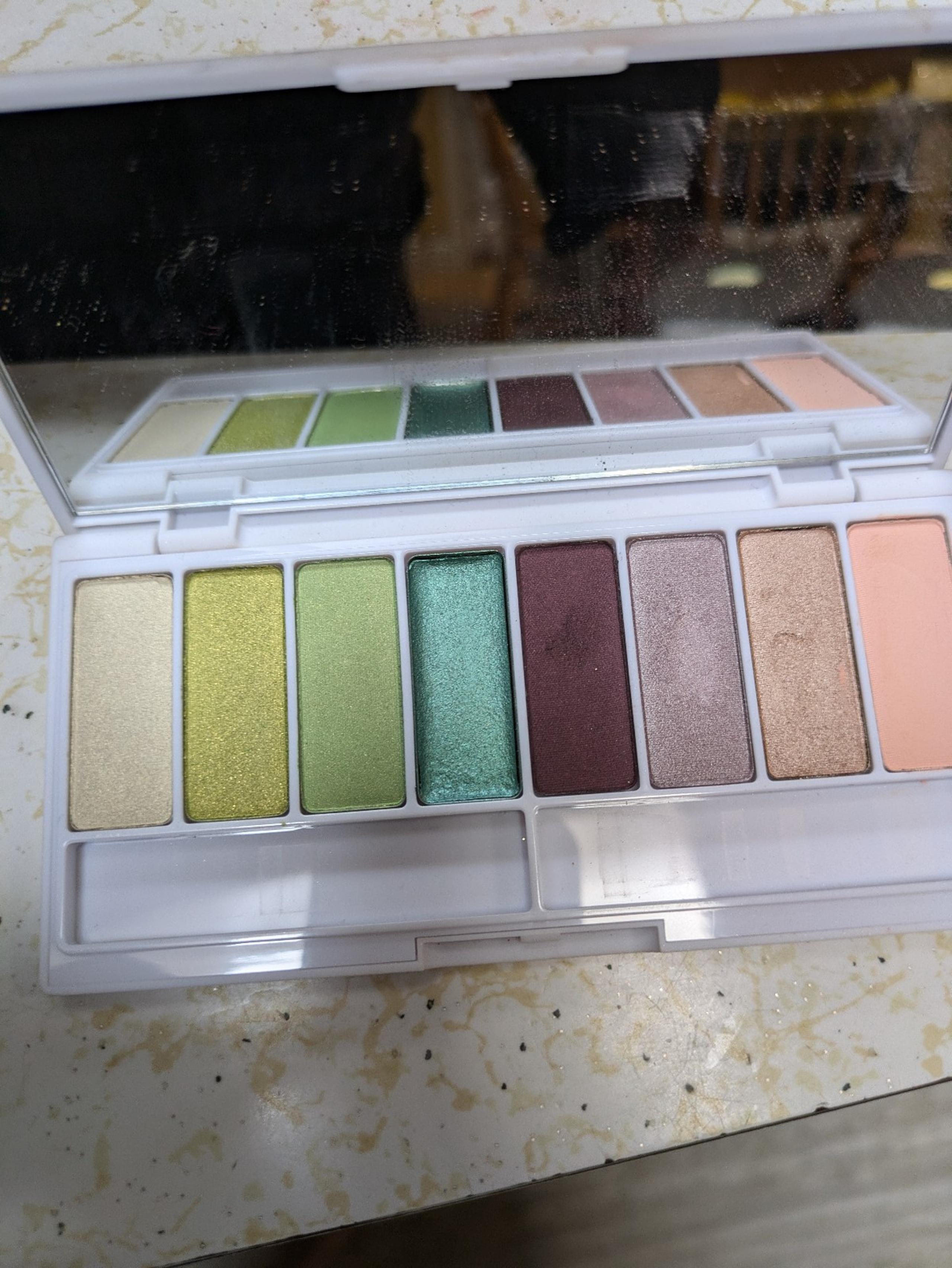 Kat von D everlasting eyeshadow palette. Shade Truth. Rare. Discontinued