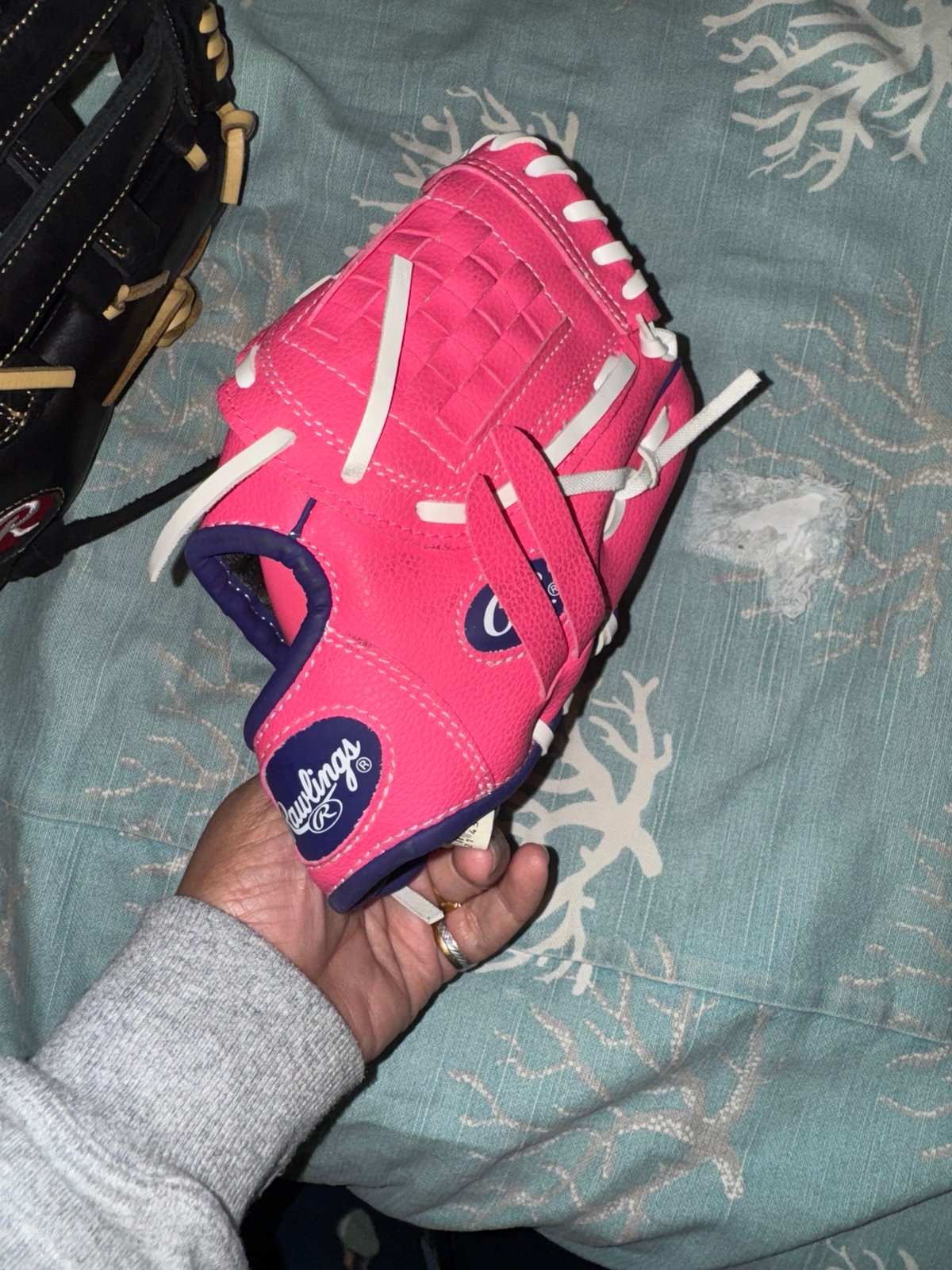 Kids baseball mittens