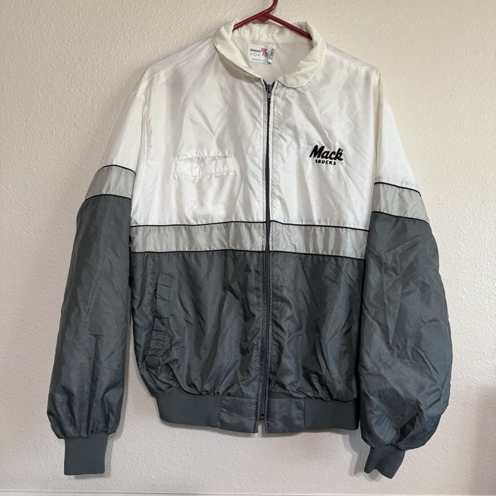 VTG Mack Trucks Jacket Union Made in USA Men's Sz Large Windbreaker King Louie