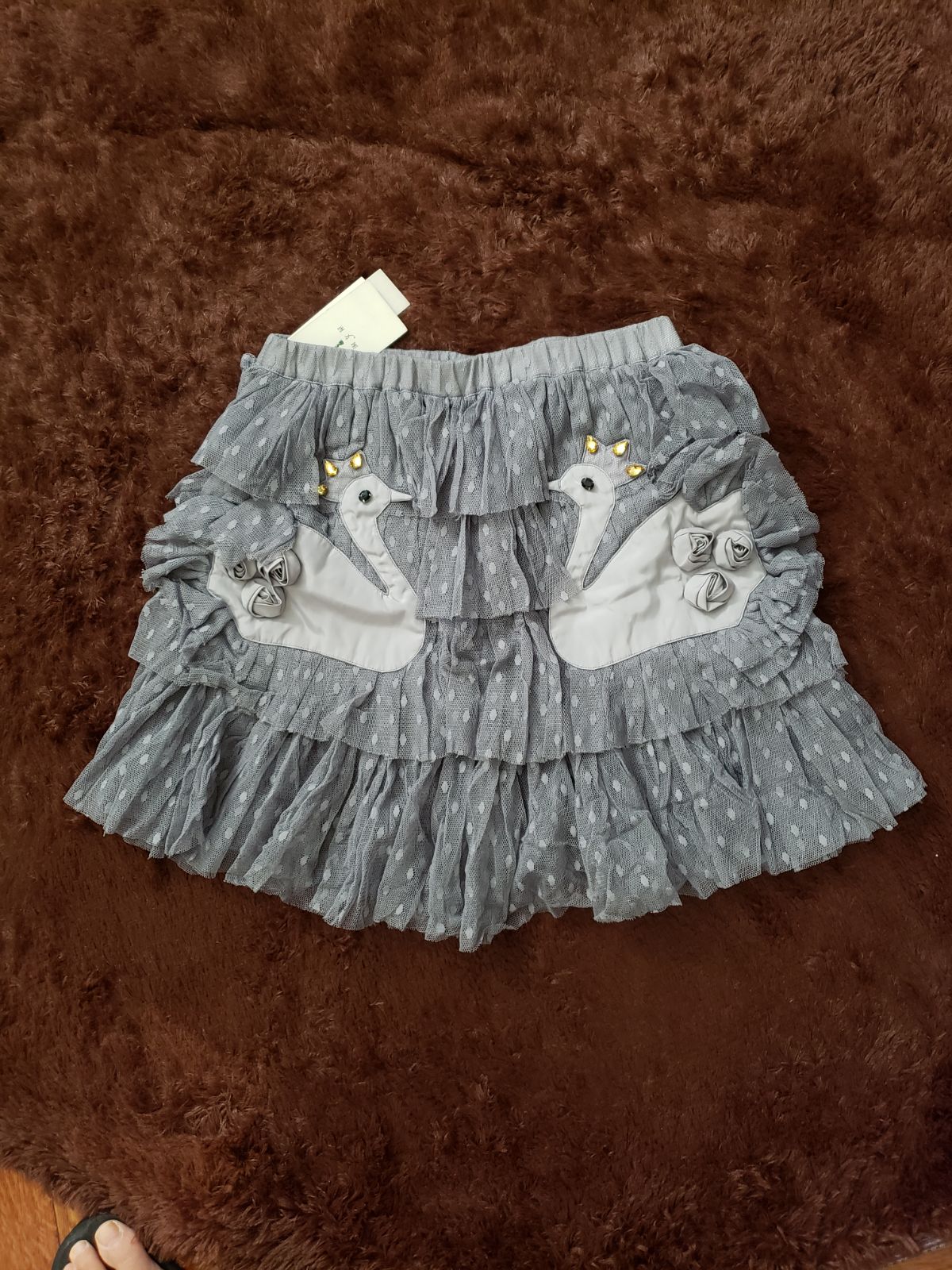 *NWT* Swan layer skirt (size XS)