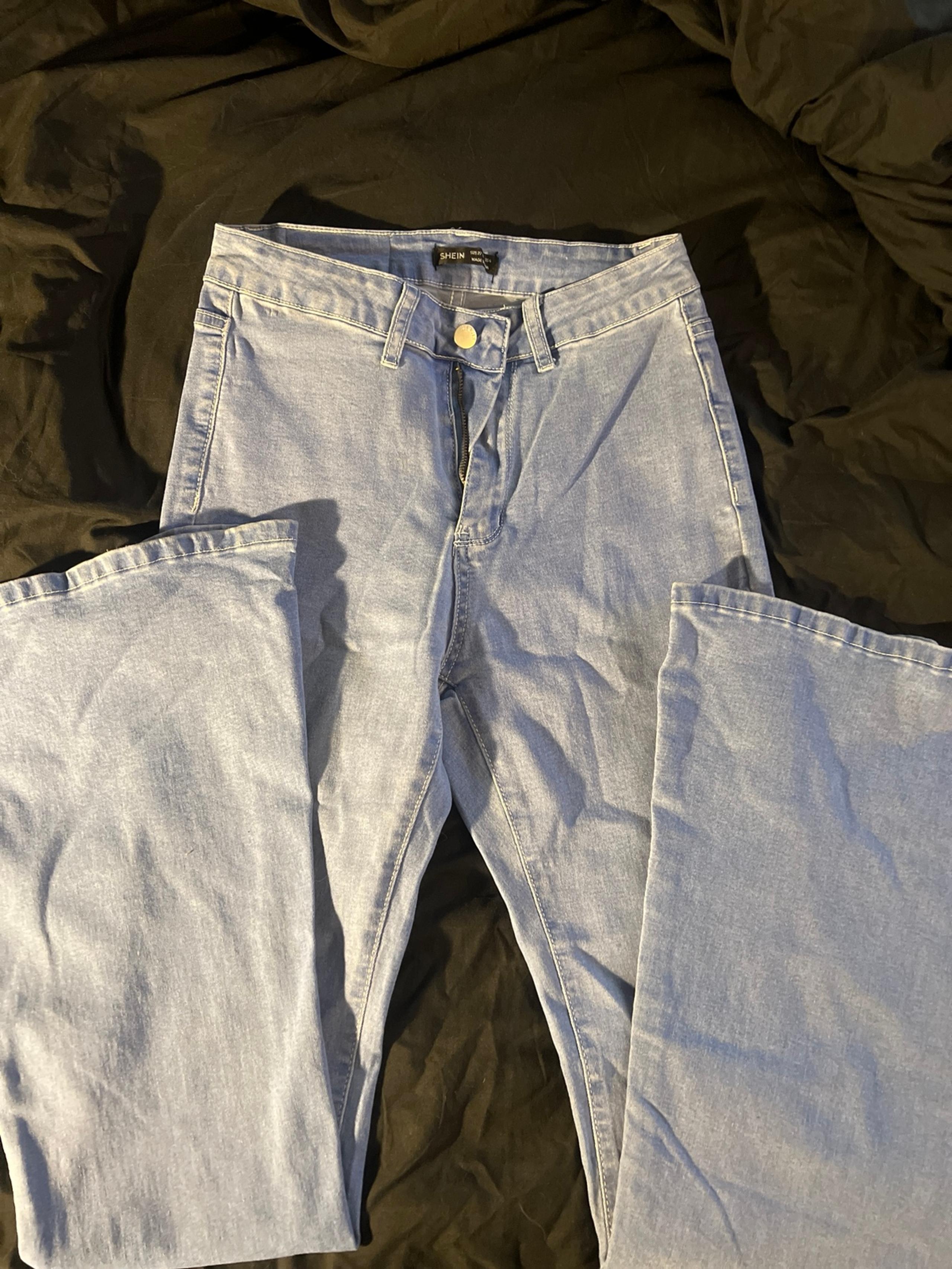shein bell bottom Jeans