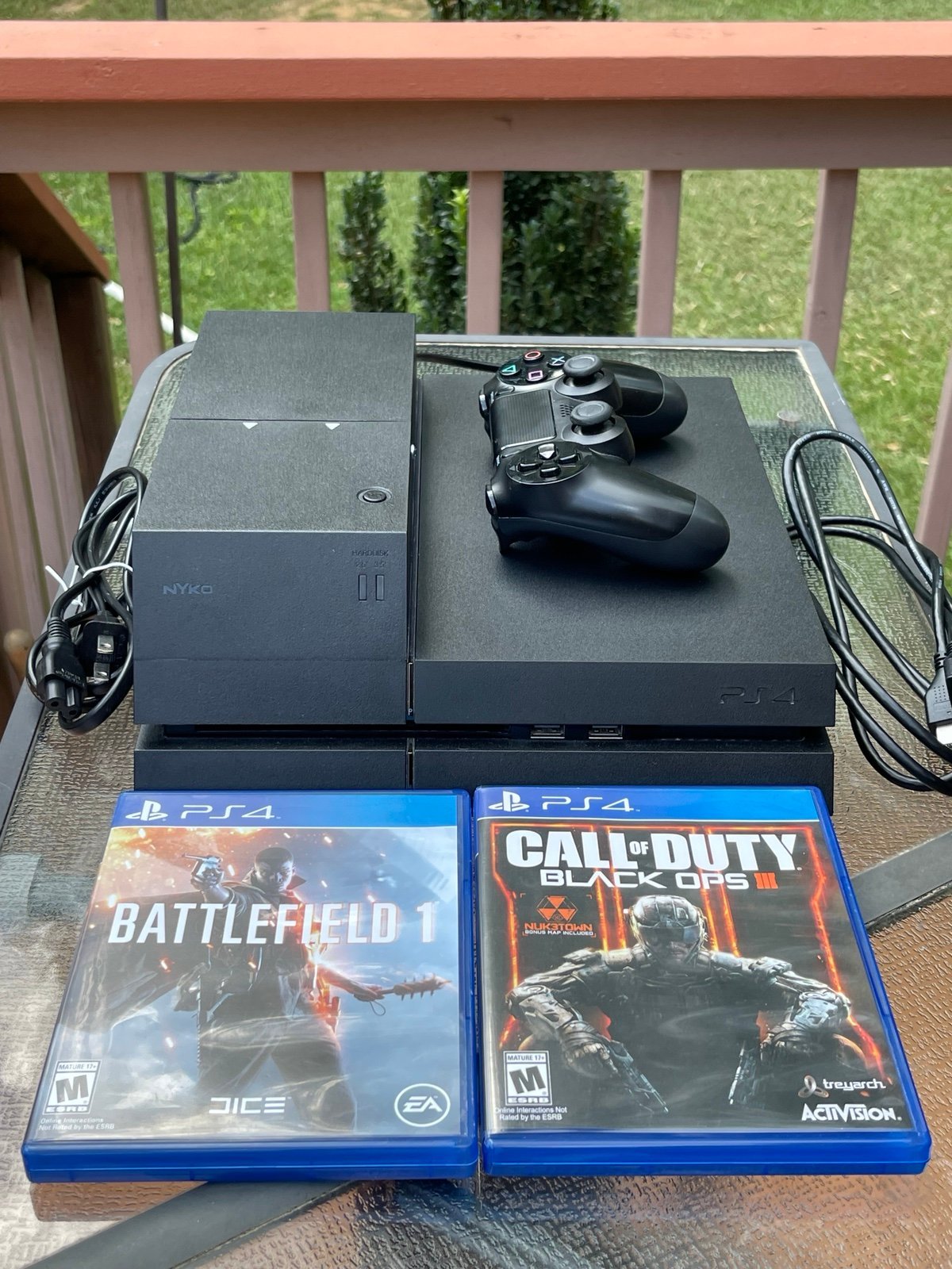 ps4 console with 4tb data bank (8 game bundle)