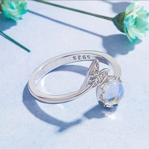 Silver 925 Elegant Rhinestone Mermaid Shaped Moonstone Adjustable Ring