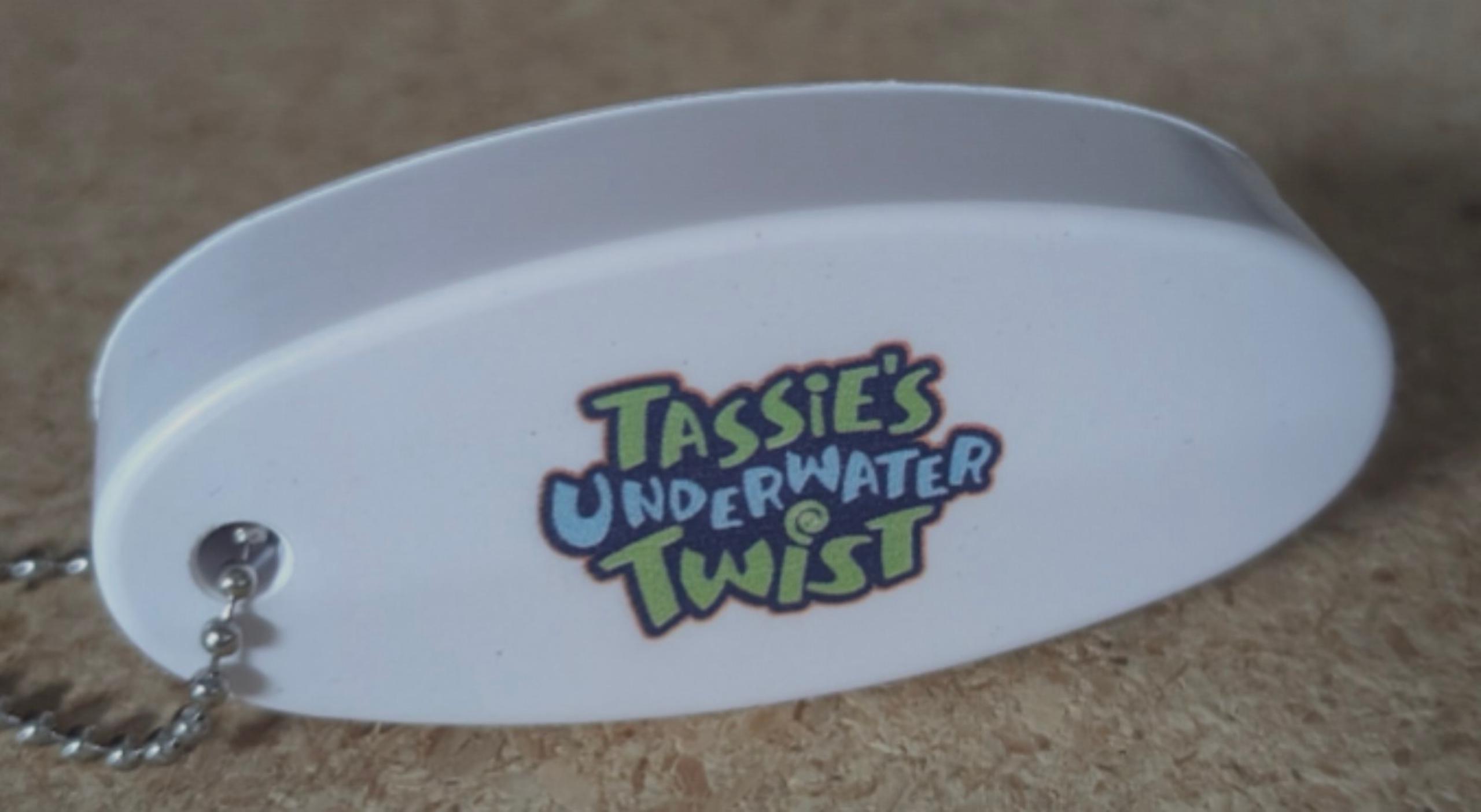 Tassies Underwater Twist Floating Keychain from SeaWorld Aquatica