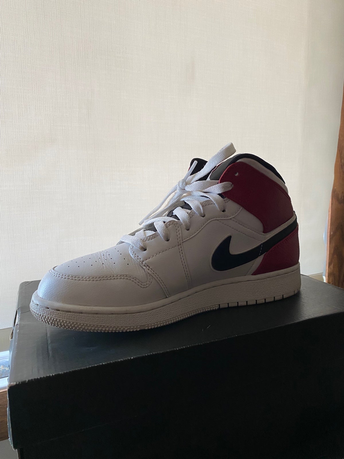 AIR JORDAN 1 MID (GS)
