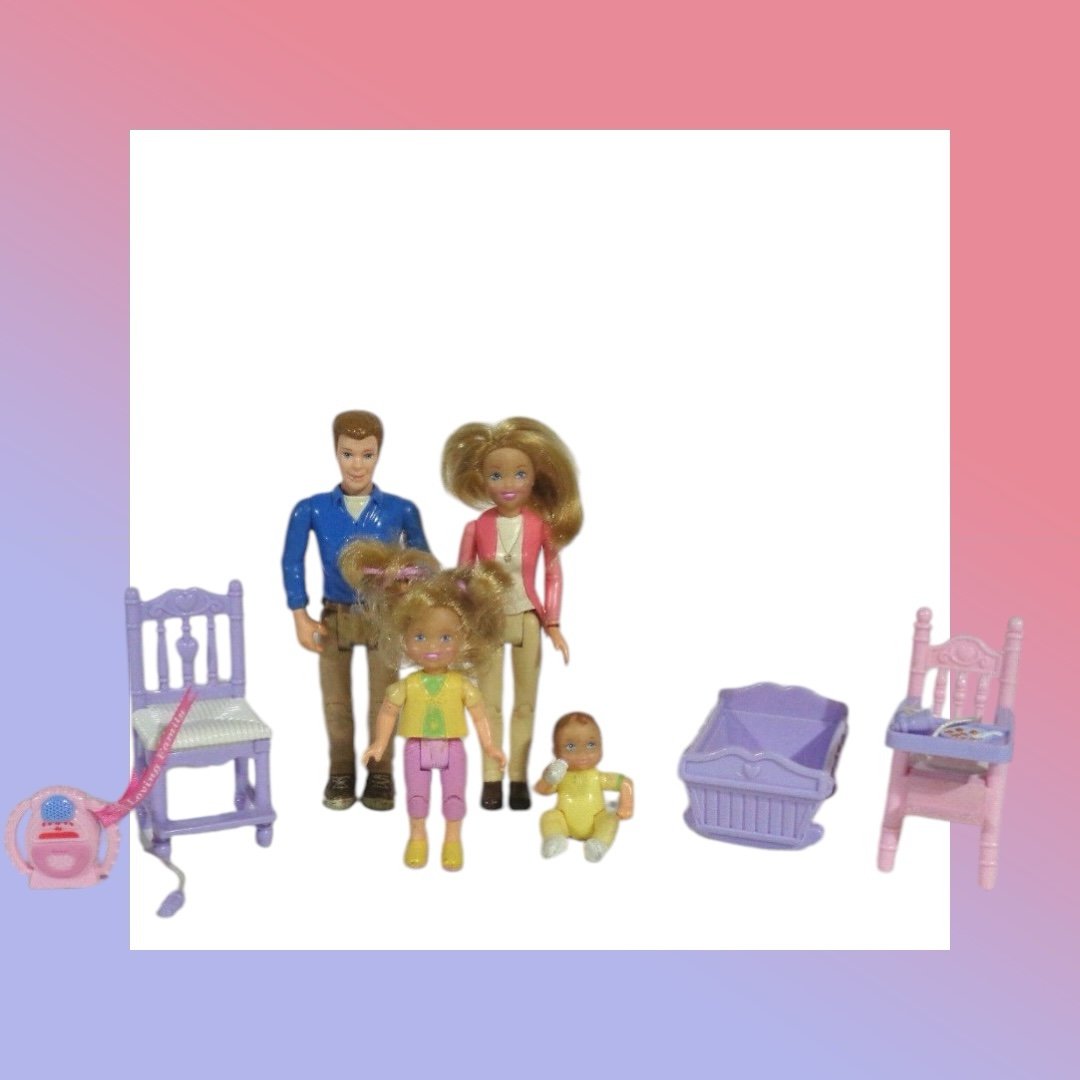 FISHER PRICE LOVING FAMILY SWEET SOUNDS DOLLHOUSE FAMILY & FURNITURE LOT MOM DAD