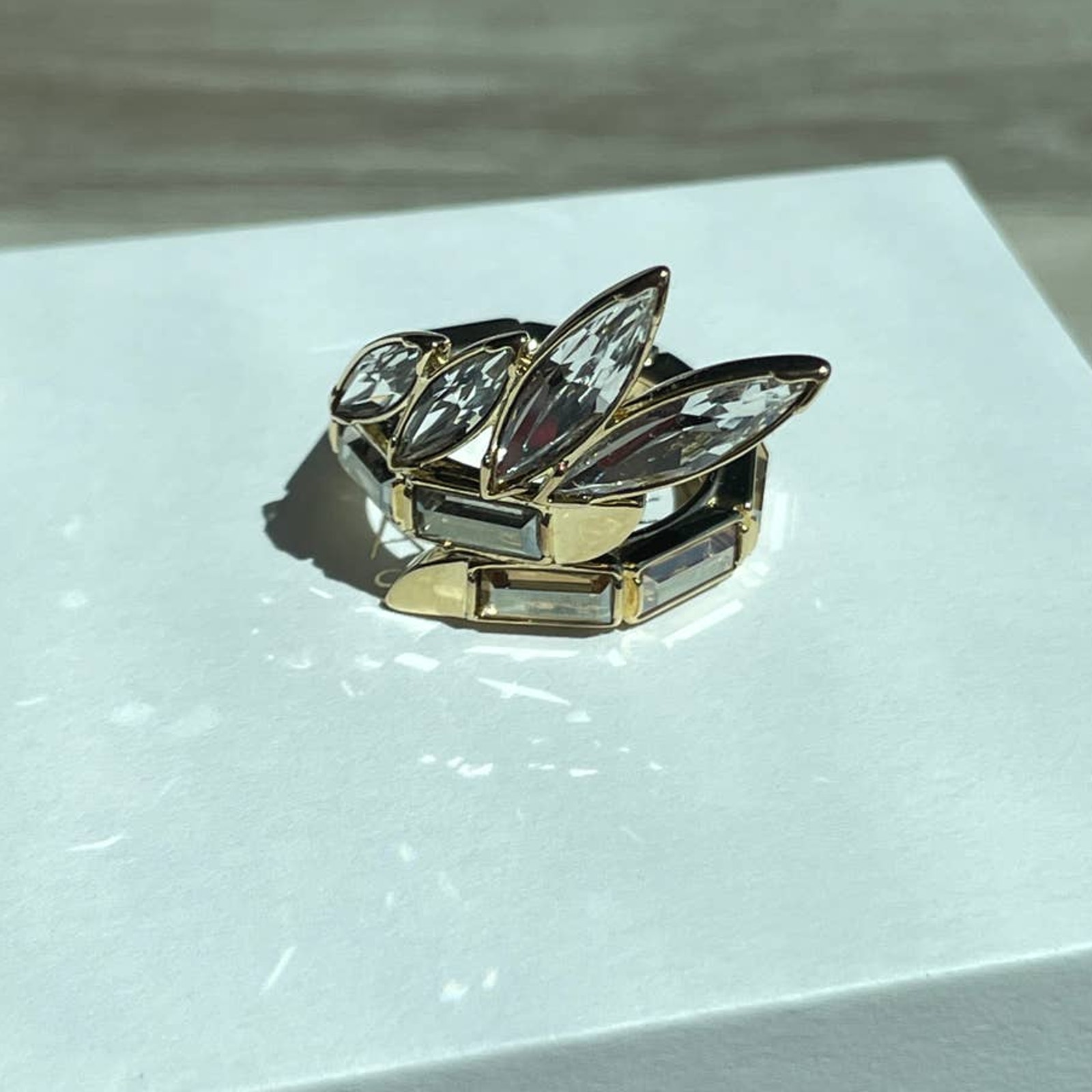 Swarovski Atelier Wonder Woman ring Gold tone, Gold-tone plated Size 6 / EUR 52