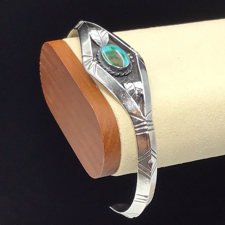 Sterling Silver Vintage Turquoise Triangle Cuff Bracelet 21 Grams Size 7.25”