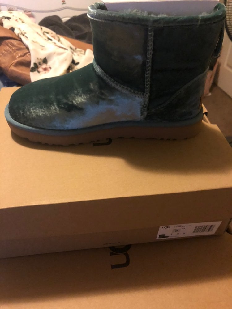 uggs size 7
