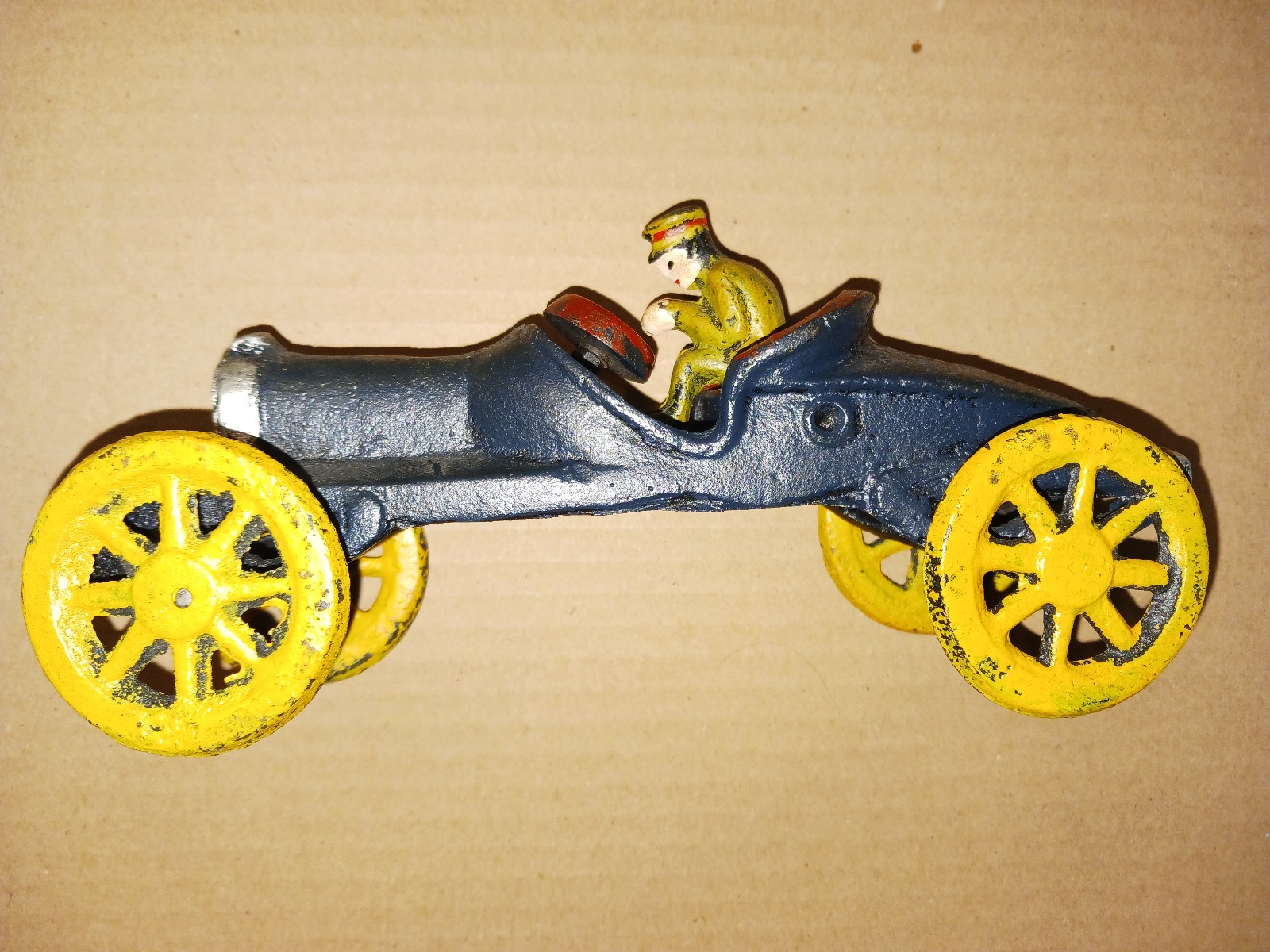 **ULTRA RARE A.C WILLIAMS VINTAGE 1920 CAST IRON RACE CAR!!