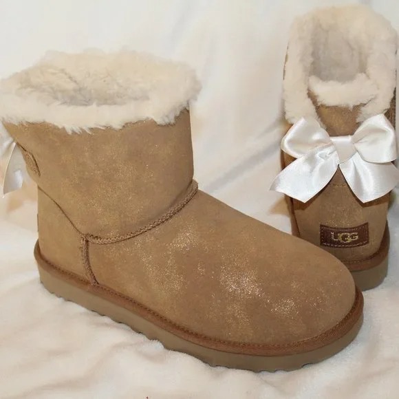 NIB UGG WOMEN'S METALLIC BAILEY BOW CHESTNUT MINI BOOTS 6