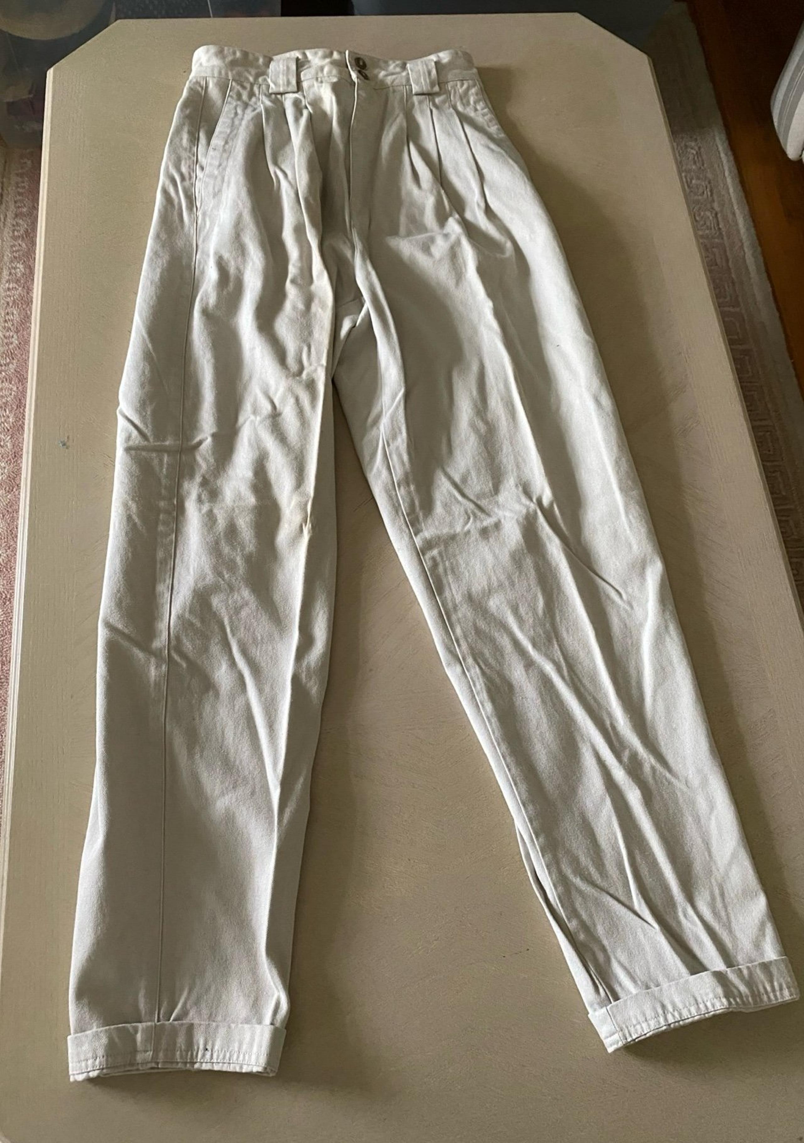 Vintage Gap Women’s Beige Pleated Chino Pants -9/10